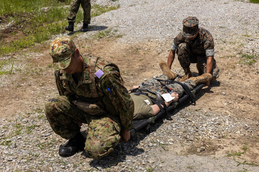 3rd MLG Corpsmen conduct Medical Walkthrough with JGSDF medics