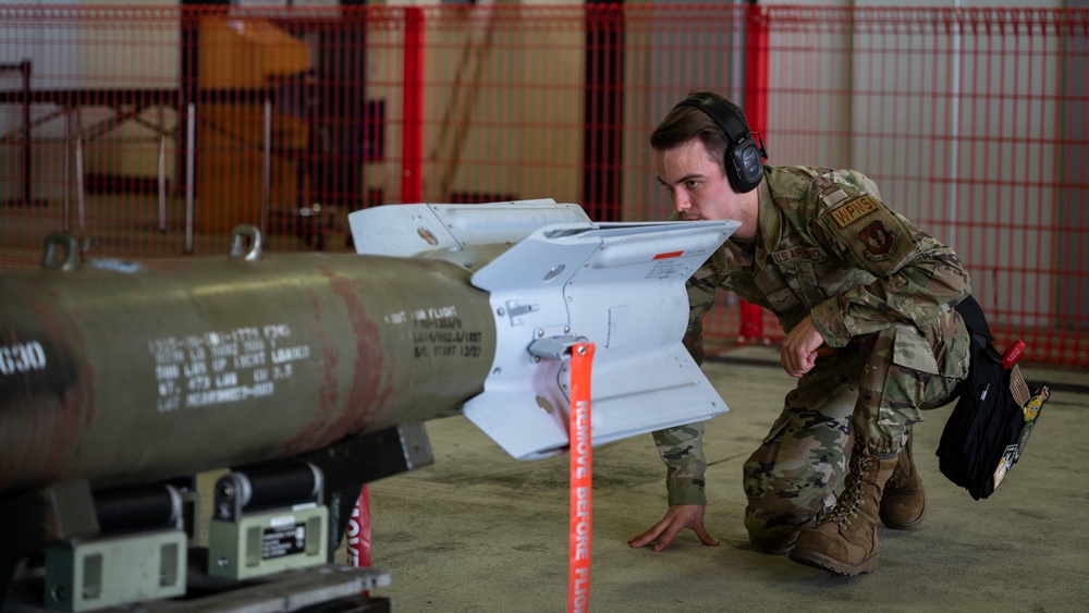 Munitions in motion; Load crew comp