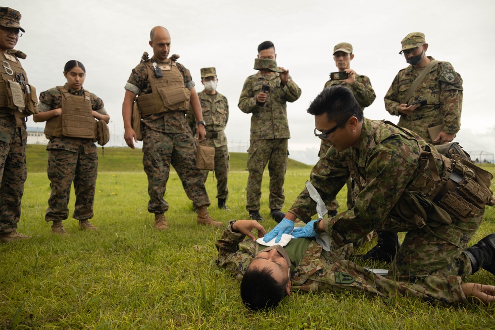 3RD MLG Corpsmen meet with JGSDF during a Medical Knowledge Exchange