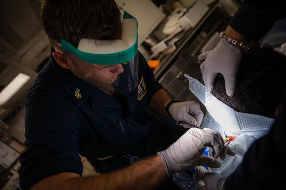 USS Carney (DDG 64) Conducts Medical Ops During COMPTUEX