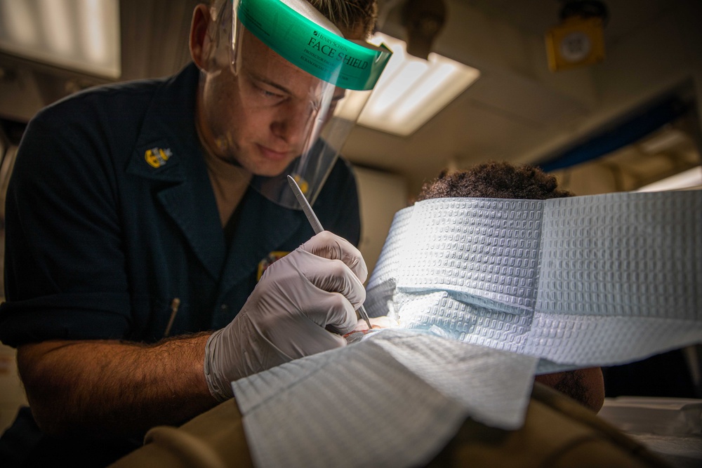 USS Carney (DDG 64) Conducts Medical Ops During COMPTUEX