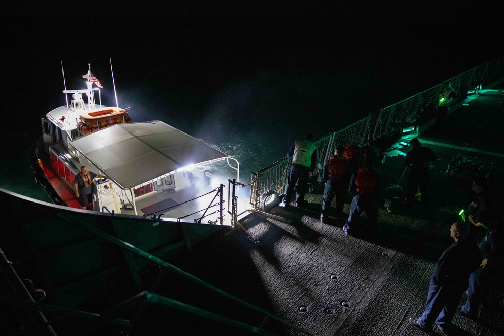 USS Carney (DDG 64) Conducts Medical Ops During COMPTUEX