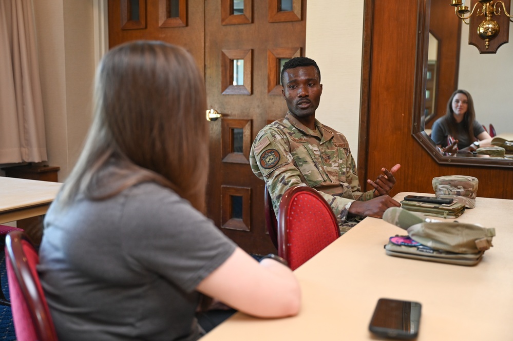 Airmen share experience with speed coaching