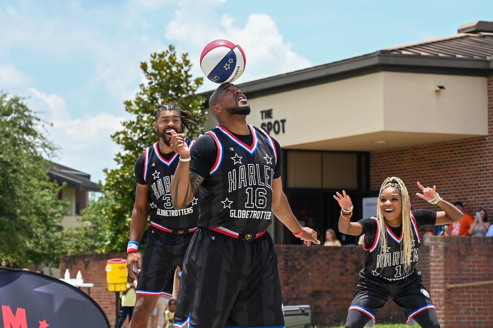 Harlem Globetrotters visit Moody AFB