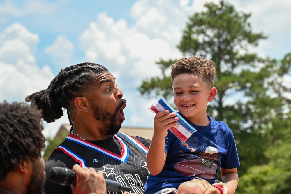 Harlem Globetrotters visit Moody AFB