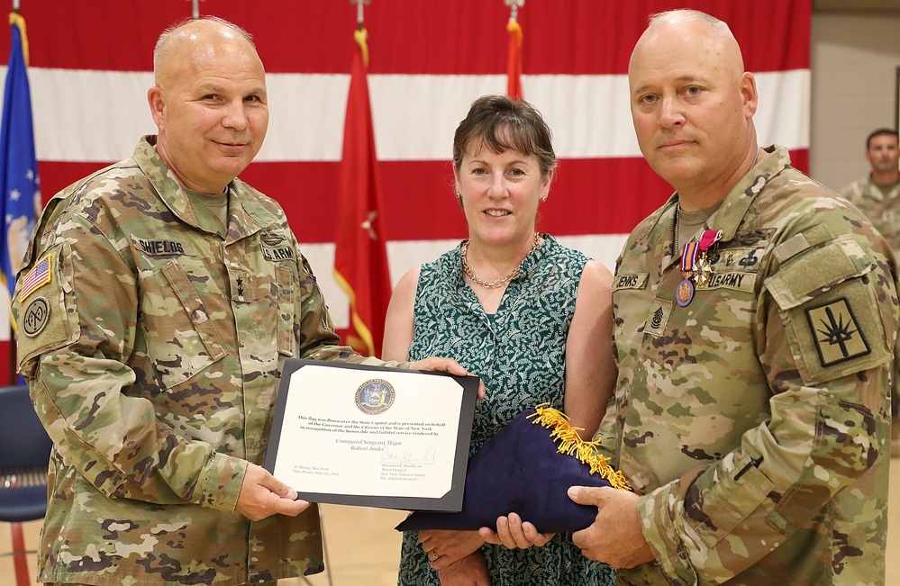 NY Senior Enlisted Soldier passes torch after more than four decades of service