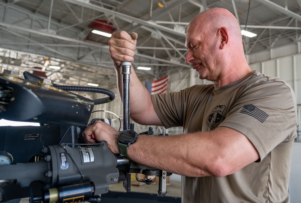 Rescue maintainers perform Pave Hawk repairs