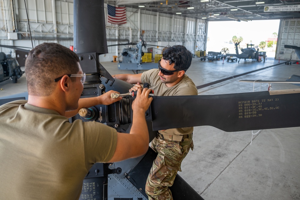 Rescue maintainers perform Pave Hawk repairs