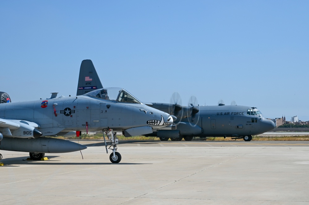 Reserve aircrew delivers fuel truck to Chiclayo