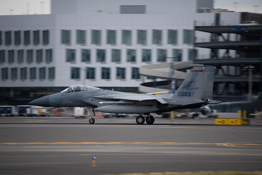 123rd FS conducts DACT with 194th FS and the U.S. Navy's VFA-136