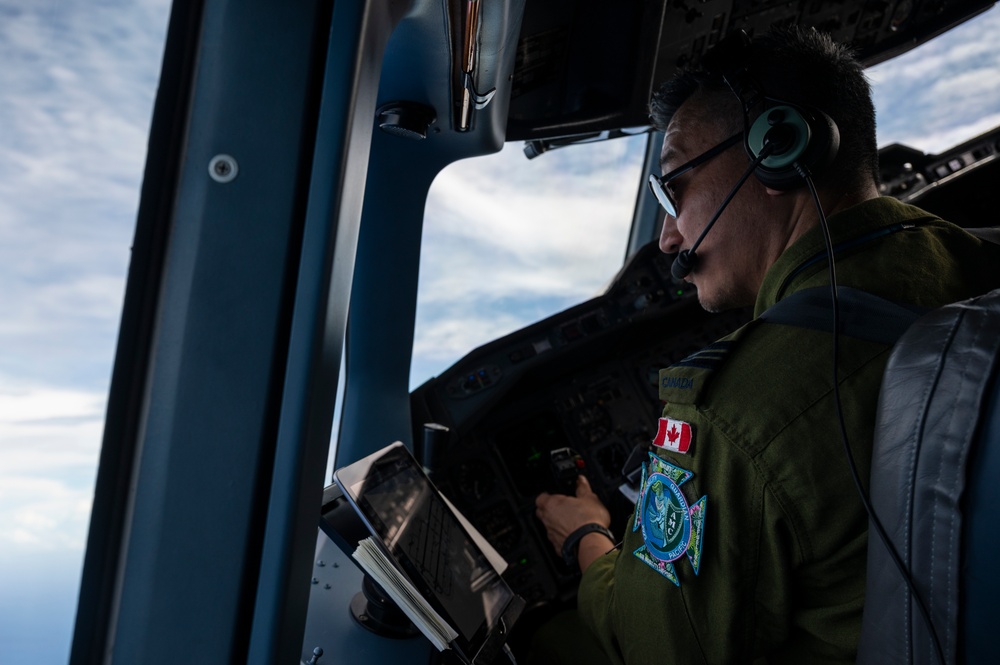 RCAF supports USMC refueling operation during Mobility Guardian 23