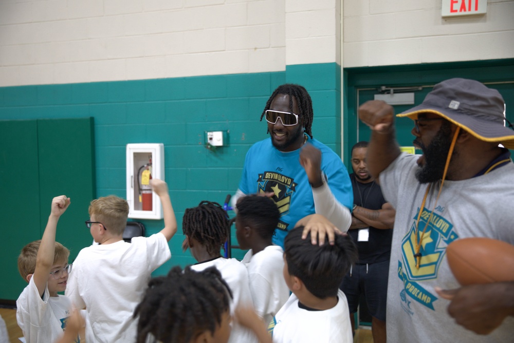 NFL Player Devin LLoyd hosts youth football camp on Fort Stewart