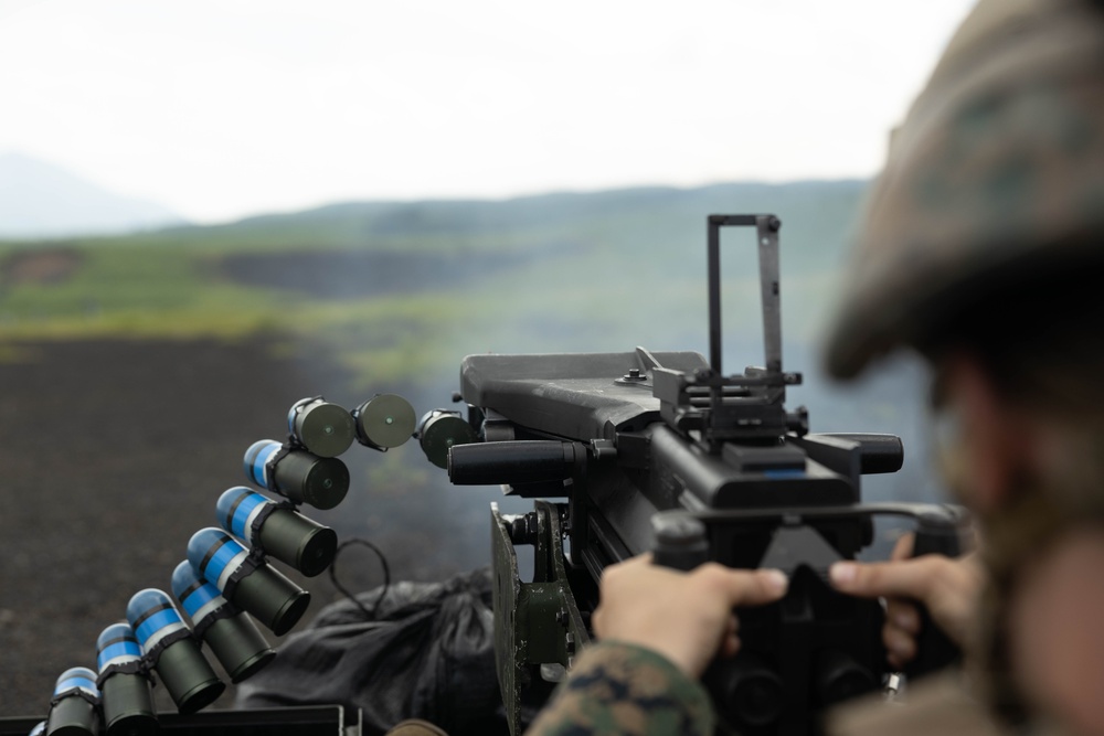 CLB-4 Conducts Live Fire MK19 Range