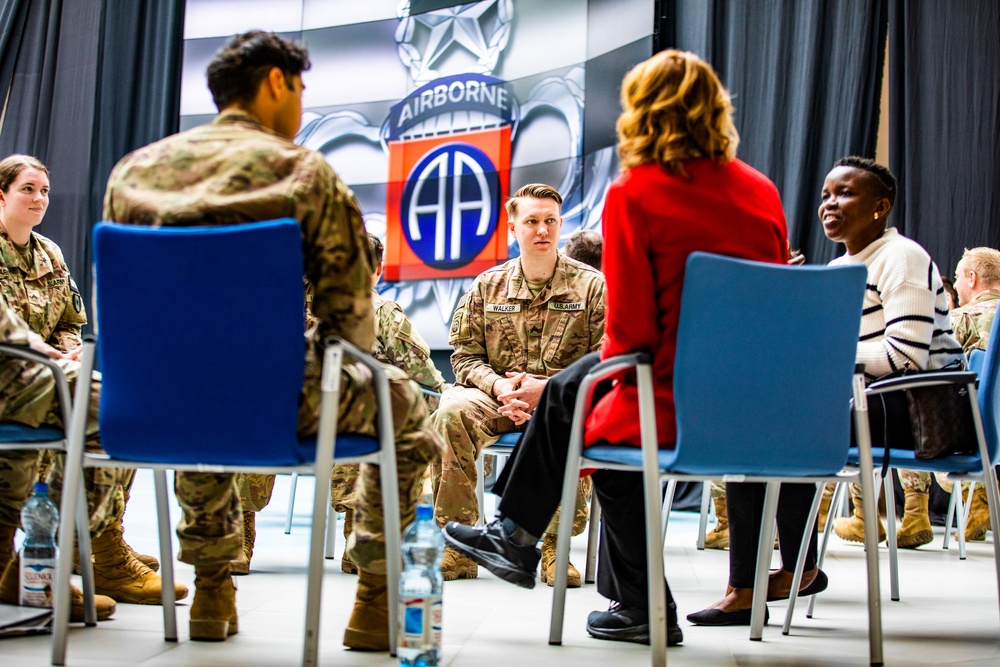 Cory Booker, Mark Kelly and Others Visit Paratroopers