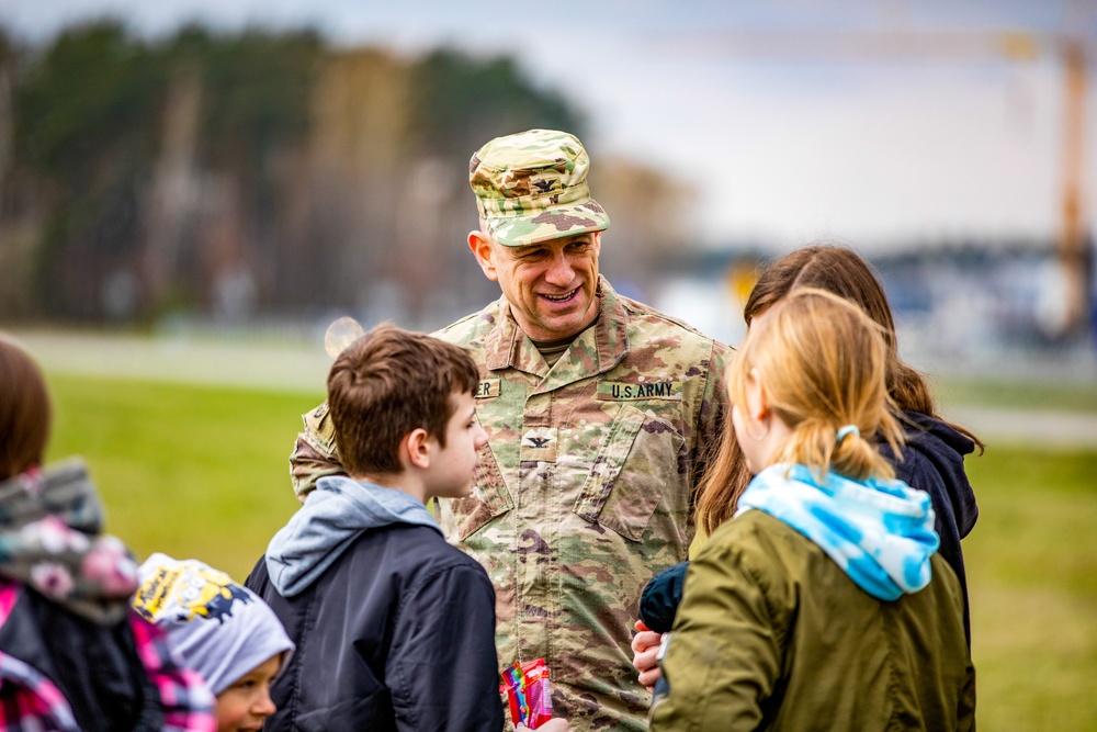 Paratroopers Spend Afternoon with Orphans