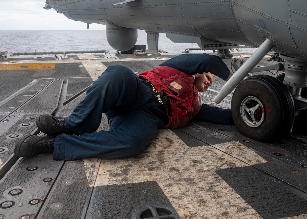 Sailors Conduct Flight Operations Aboard USS John Finn (DDG 113),  10 July