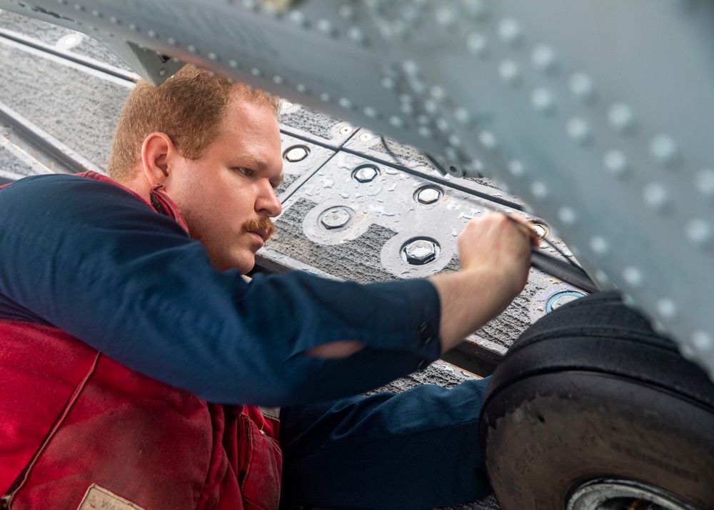 Sailors Conduct Flight Operations Aboard USS John Finn (DDG 113),  10 July