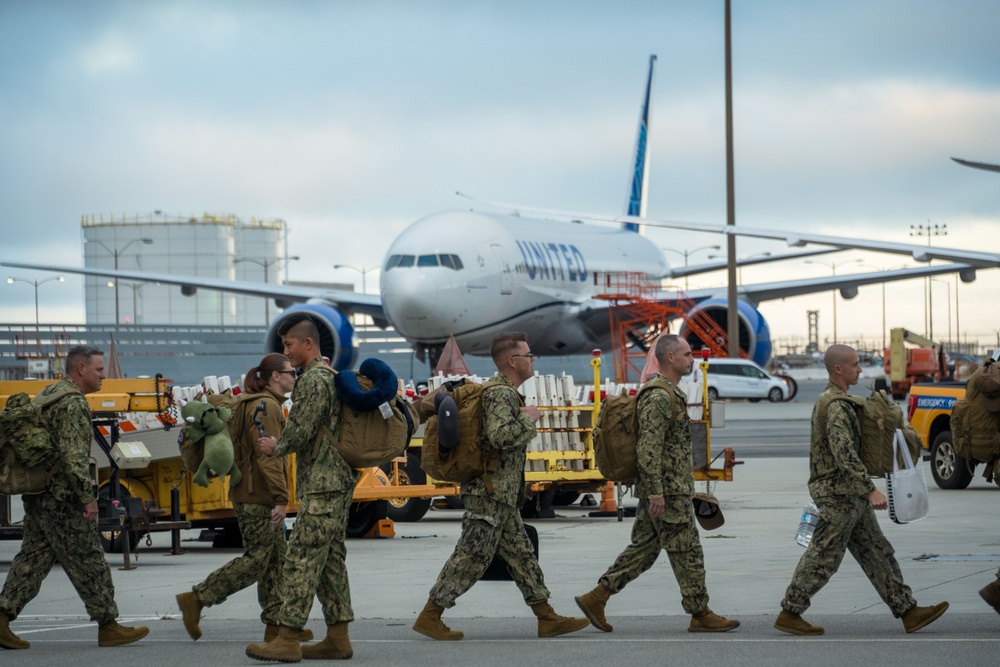 U.S. Coast Guard Port Security Unit 312 departs for Australia