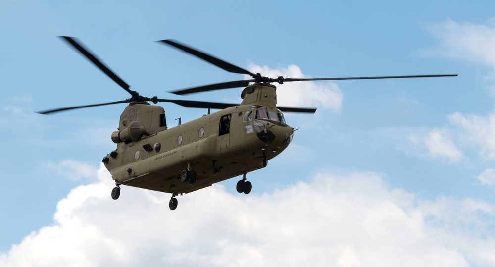 5th Quartermaster Theater Aerial Delivery Company conducts a CH-47 Chinook Airborne Operation