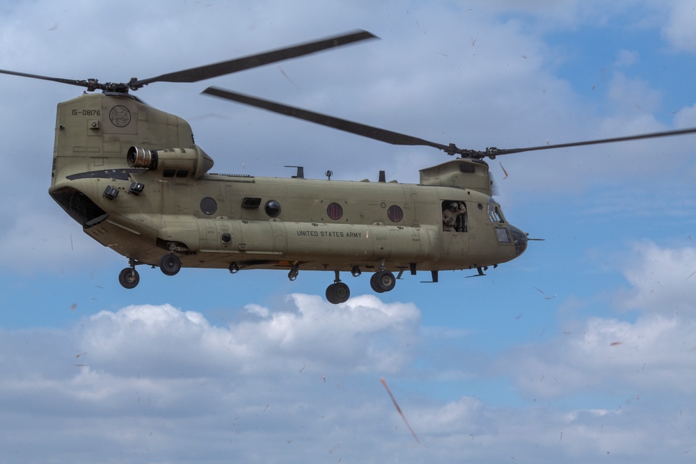 5th Quartermaster Theater Aerial Delivery Company conducts a CH-47 Chinook Airborne Operation