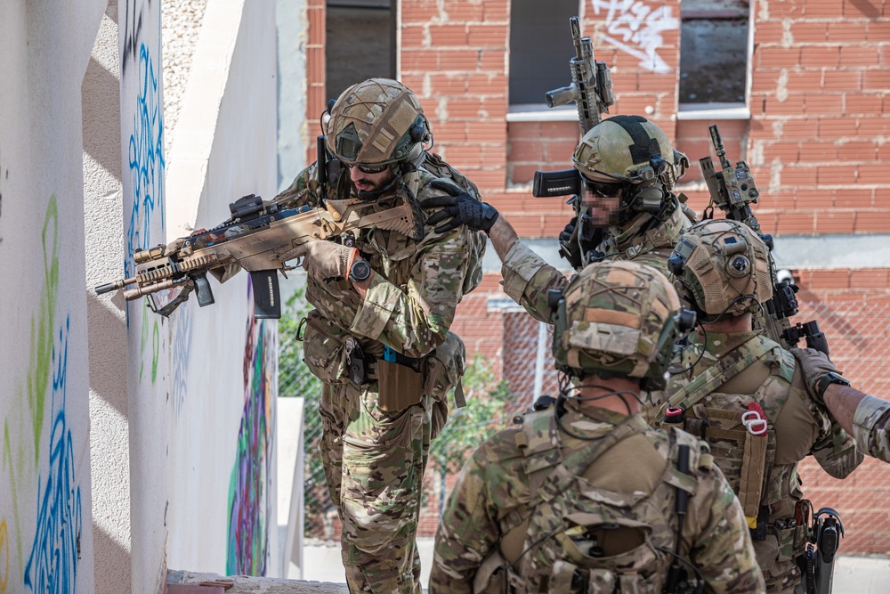 Green Berets Conduct Joint Combined Exchange Training Exercise with Allies in Spain