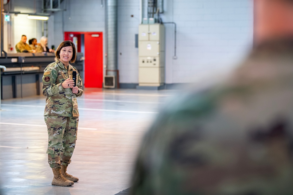 CMSAF visits 501st CSW