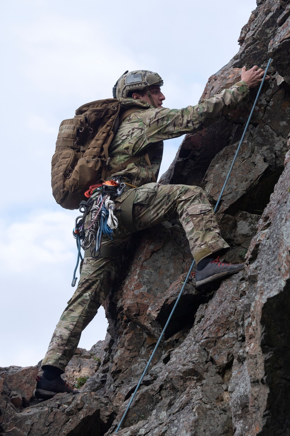 3rd ASOS special warfare Airmen test mountaineering skills in Alaska