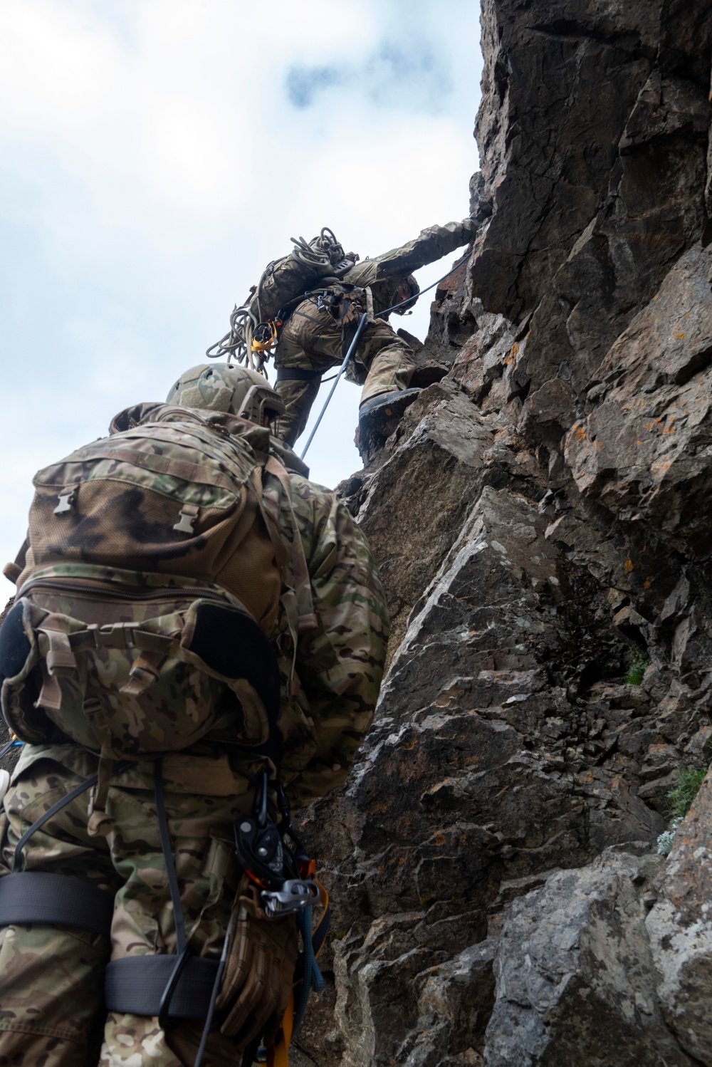 3rd ASOS special warfare Airmen test mountaineering skills in Alaska