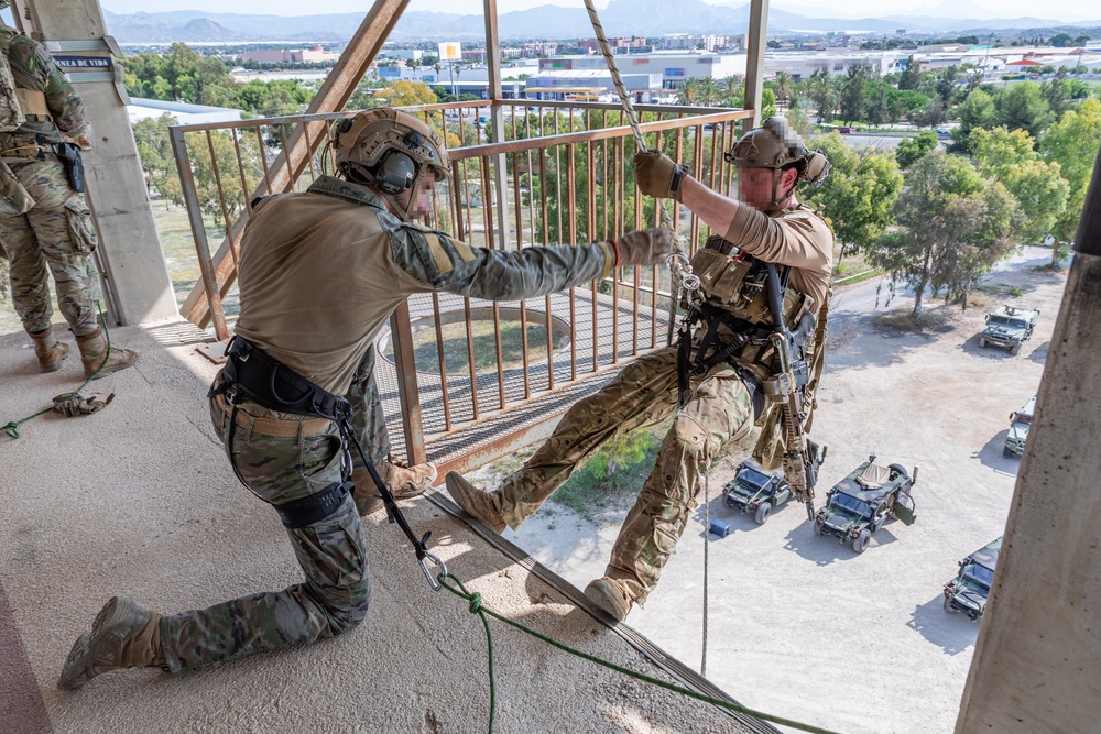 Green Berets Conduct Joint Combined Exchange Training Exercise with Allies in Spain