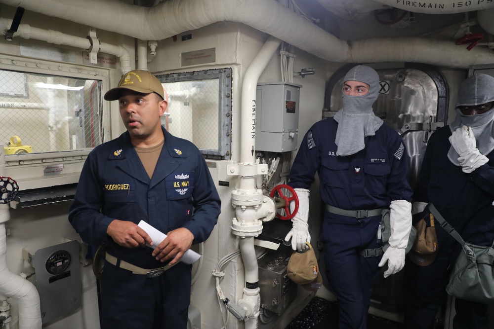 USS Paul Ignatius Holds Damage Control Drills