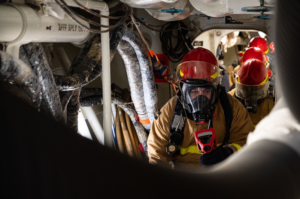 USS Bulkeley (DDG 84) Shipboard Firefighting Drill