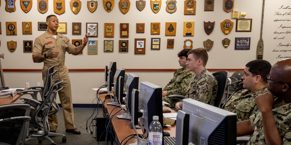 Students Receive Instruction on the Joint Air Logistics Information System