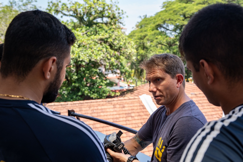 MDSU, Indian Navy Participate In SALVEX