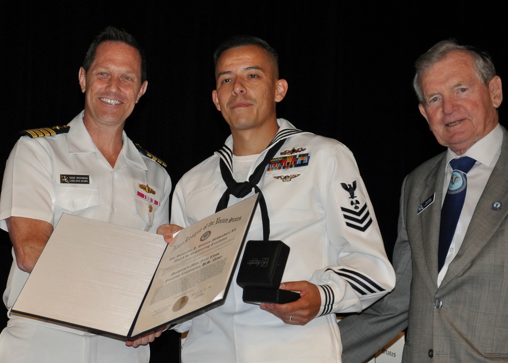 Essex Sailor Receives Engineering Navy League Award