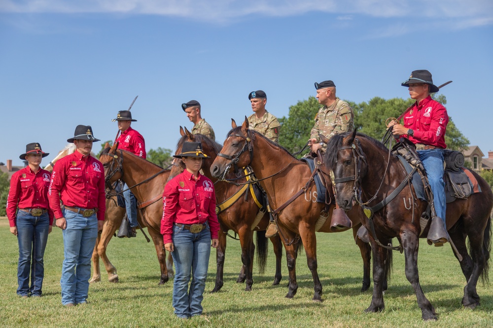 DIVARTY Change of Command