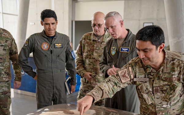 Resolute Sentinel 23 Leaders Looks Up to Space