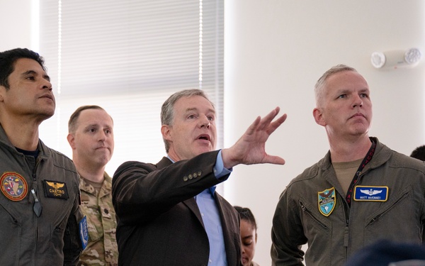 Resolute Sentinel 23 Leaders Looks Up to Space