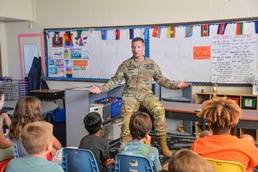 USAG-KA Commander Shares Science and Space Stories at Child &amp; Youth Services Summer Space Jam