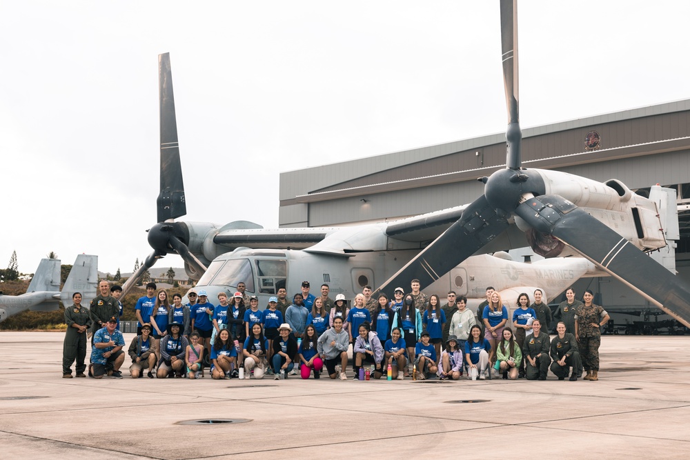 Pearl Harbor Aviation Museum's &quot;Flight School&quot; Summer Camp Students Visit VMM-268