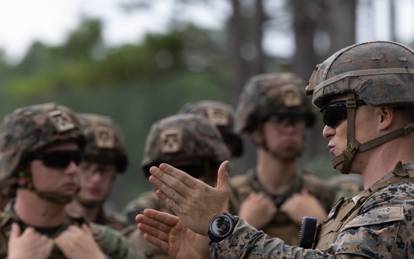 Midshipmen Artillery Familiarization