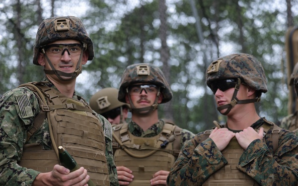 Midshipmen Artillery Familiarization