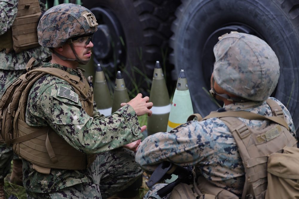 Midshipmen Artillery Familiarization