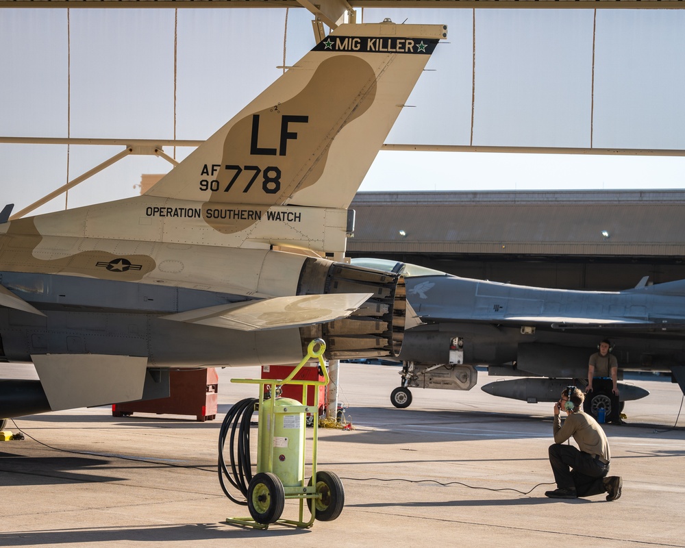 309th FS begins F-16 block swap with Holloman