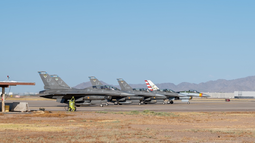 309th FS begins F-16 block swap with Holloman