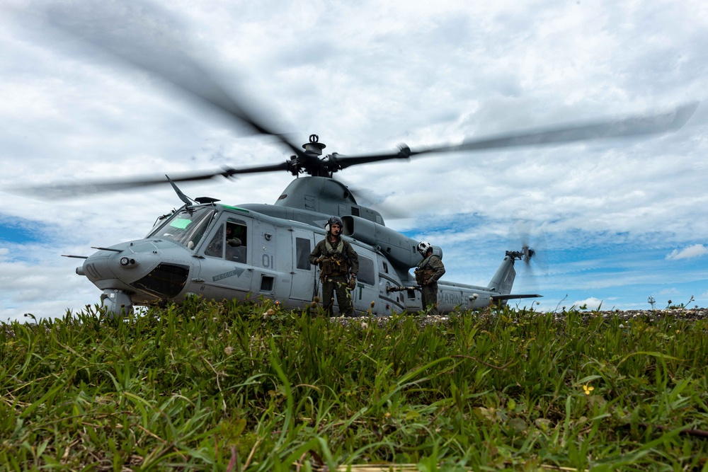 UNITAS 2023: UH-1Y Venom Landing