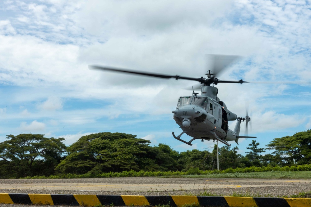 UNITAS 2023: UH-1Y Venom Landing