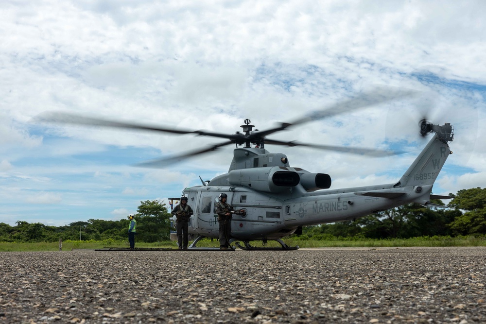 UNITAS 2023: UH-1Y Venom Landing