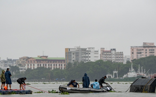 MDSU, Indian Navy Participate In SALVEX