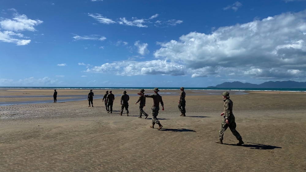 U.S. Coast Guard Port Security Unit 312 conducts training in Australia