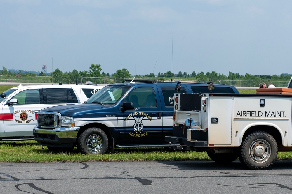 145th Airlift Wing Assists with Aircraft Lift Following Emergency Landing